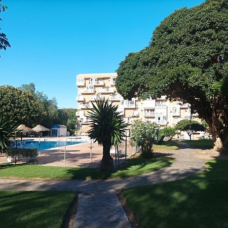 Modern White Studio Benalmadena Luaran gambar