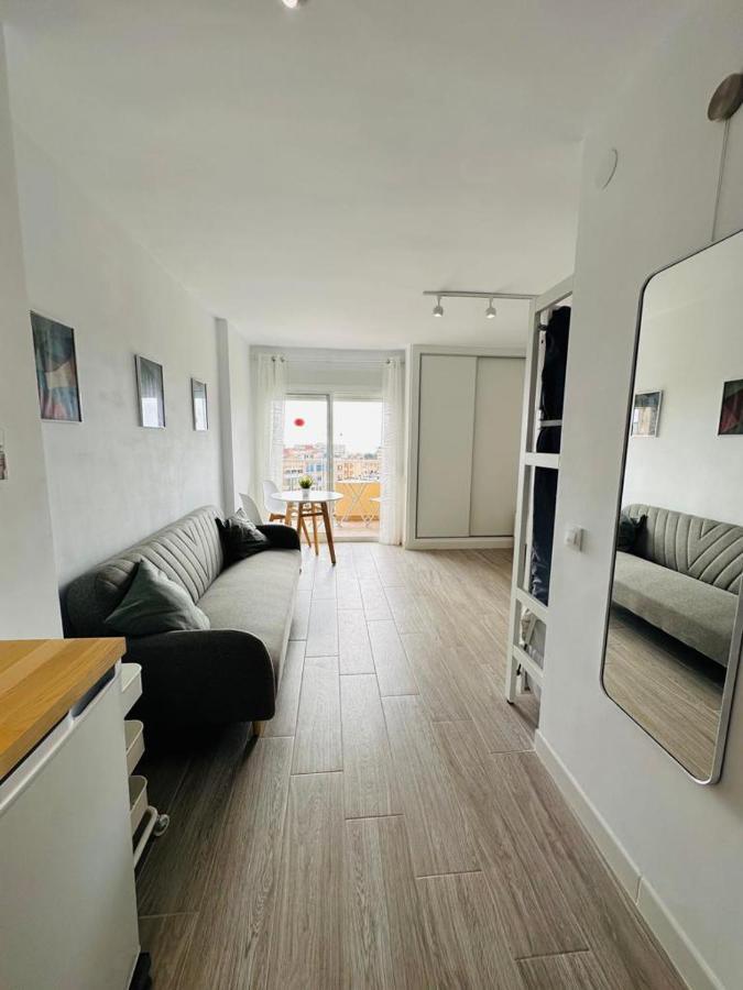 Modern White Studio Benalmadena Luaran gambar