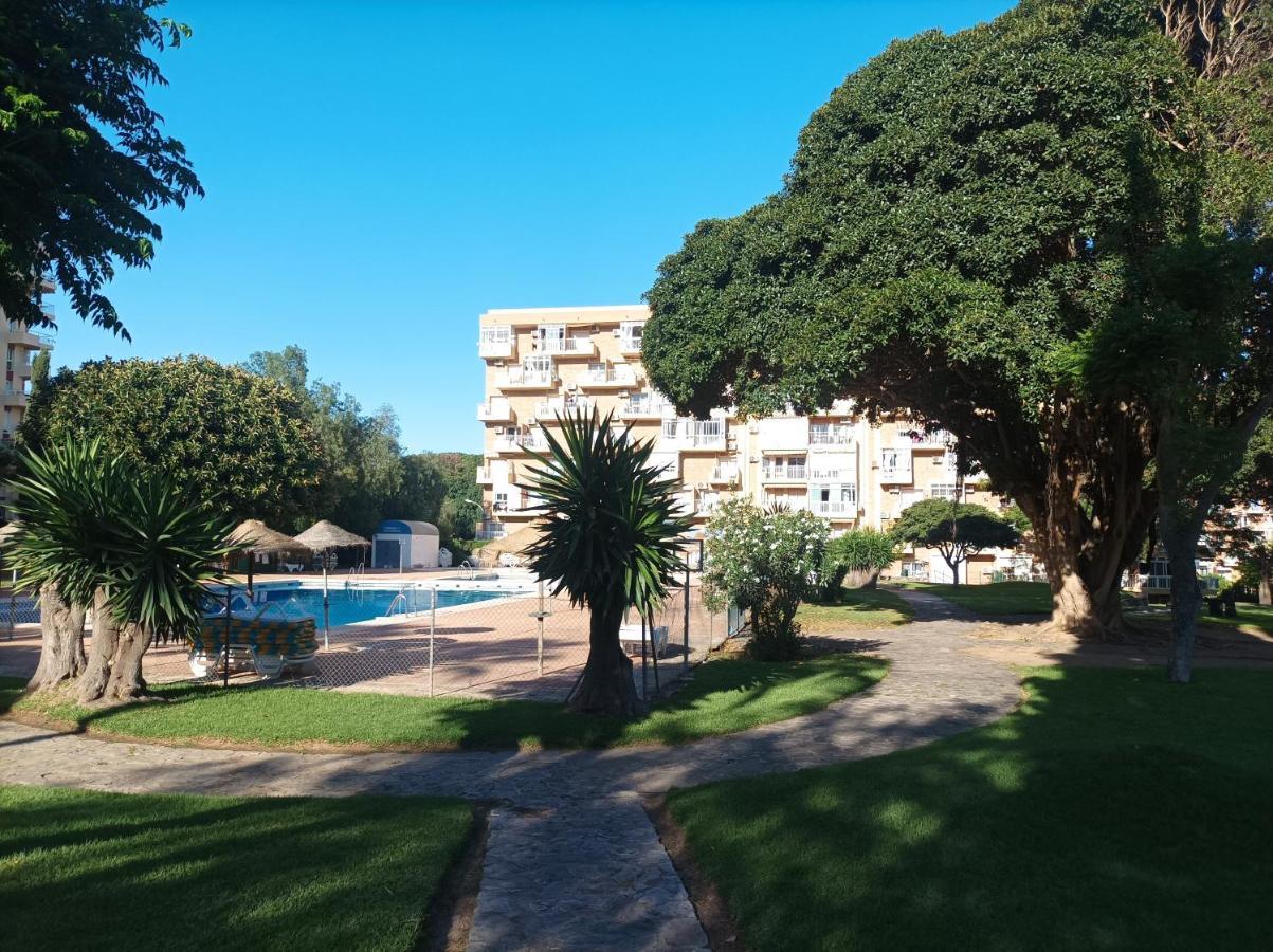 Modern White Studio Benalmadena Luaran gambar