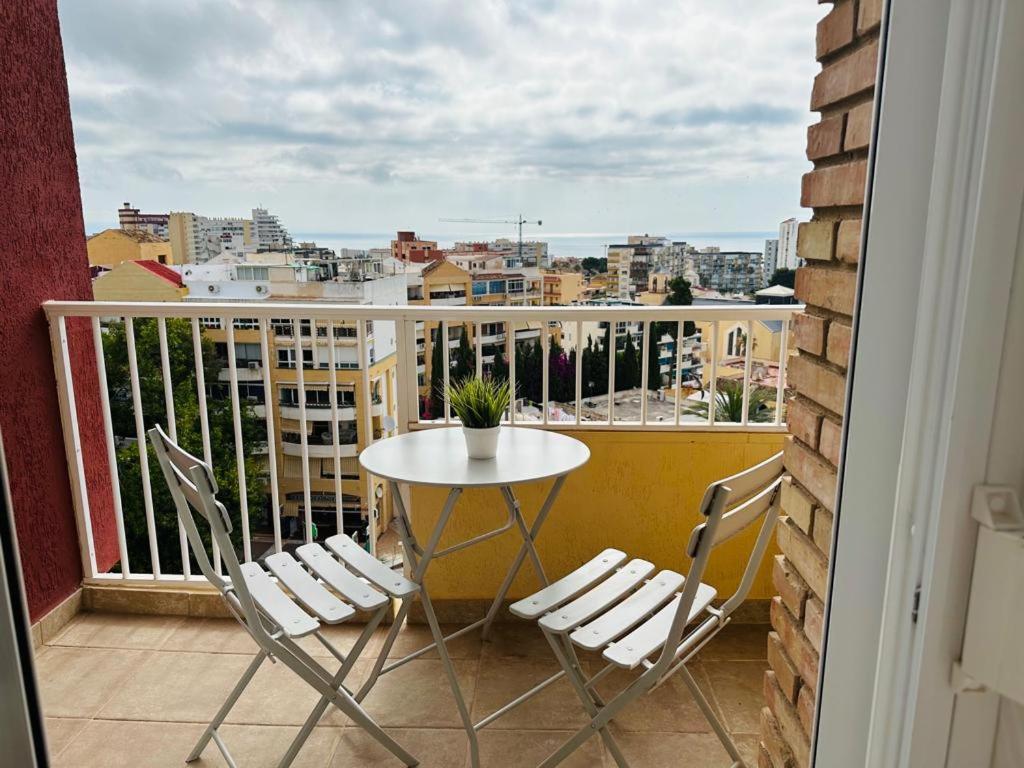 Modern White Studio Benalmadena Luaran gambar